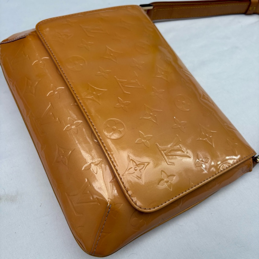 Louis Vuitton Creamsicle & Pink Thompson Street Vernis Leather Monogram Bag EUC - Picture 10 of 17